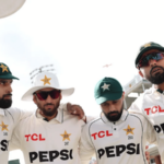 ENG vs PAK Test – इंग्लंडमध्ये संपूर्ण पाकिस्तानी टीमचे मोबाईल फोन जप्त, मॅच फिक्सिंग की आणखी काही? चर्चांना उधाण