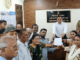 सेझ नोंदी रद्द करून सातबारा कोरा करा! शेकडो शेतकऱ्यांची प्रांताधिकारी कार्यालयावर धडक