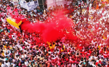 Photo – भक्तांच्या अलोट गर्दीत बाप्पाला निरोप