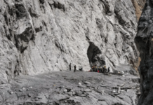 नेपाळमधील आपत्तीनंतर सिक्कीमने 16 अति-धोकादायक सरोवरांवर बसवले सेन्सर्स