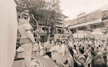 भरपावसात शिवसैनिकांचे ‘रामरक्षा’ आंदोलन