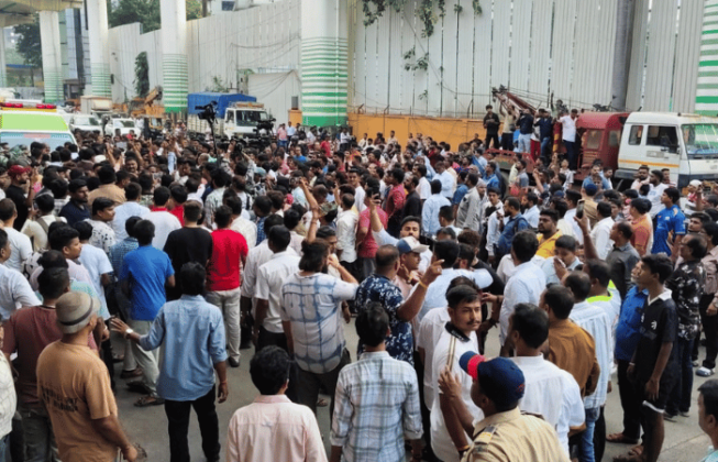 Thane Shiv Sena and Citizens Protest