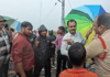 पुराच्या पाण्यात मासेमारी केली, मग रुळ ओलांडताना एक्सप्रेसने धडक दिली; चौघांचा मृत्यू, एक गंभीर जखमी