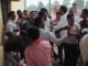 भंडाऱ्यात भाजप कार्यकर्त्यांची जेवणासाठी फ्री-स्टाईल, संघटनात्मक बैठकीनंतर दोन गट भिडले; व्हिडीओ सोशल मीडियावर व्हायरल