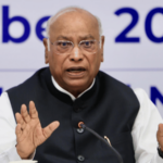 EVM हटवून बॅलेट पेपरवर निवडणुका घ्या; इंडिया आघाडीच्या बैठकीत मल्लिकार्जुन खरगे यांची मागणी, SIR वरून निवडणूक आयोगावर हल्लाबोल