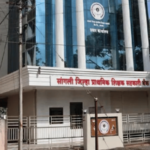 सांगलीत शिक्षक बँकेच्या सभेत राडा; अभूतपूर्व गोंधळ, घोषणाबाजी, फलक फडकावले