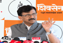 मोदी-शहा हे शिंदे गटाचे पुढारी, त्यांना खुश करण्यासाठीच एकनाथ शिंदे गुजरातीत बोलले; संजय राऊत यांचा घणाघात