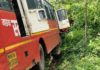 शहापूरच्या कोठारे गावाजवळील घटना, एसटीचा ब्रेक फेल; ३० प्रवासी जखमी