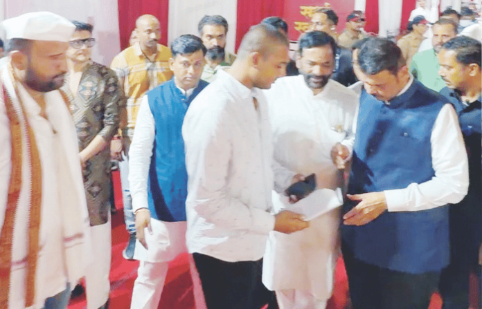 Devendra Fadnavis Purnekar