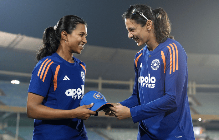 IND Vs ZIM – स्मृती मानधनाचा पहिल्याच सामन्यात मोठा डाव; 20 वर्षांच्या खेळाडूला मैदानात उतरवलं
