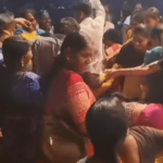 Nanded News – भाजपच्या सन्मान सोहळ्यात गोंधळात गोंधळ ! अंगणवाडी सेविकांच्या कार्यक्रमात साडी मिळवण्यासाठी महिलांची झटापट