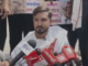 Chandrapur News – पालकमंत्र्यांनी कार्यकर्त्यांच्या घरी दिली भेट, व्यथा ऐकून न घेतल्याने शेतकऱ्याचे भर चौकात ठिय्या आंदोलन