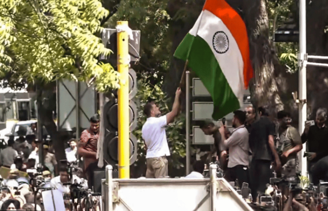 india-alliance-delhi-march-election-commission-protest-leaders-detained-updates (2)