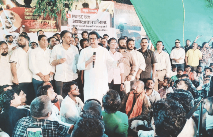 raj-thackeray-slams-government-over-youth-protests-unemployment-paper-leak-mms-rally-mumbai-marathi-jobs raj-thackeray-slams-government-over-youth-protests-unemployment-paper-leak-mms-rally-mumbai-marathi-jobs