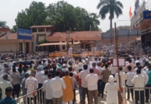 Shanishingnapur – शनि अमावस्यासाठी शनिशिंगणापूरमध्ये भाविकांची गर्दी, पहाटेपासूनच दर्शनासाठी भाविकांचा ओघ